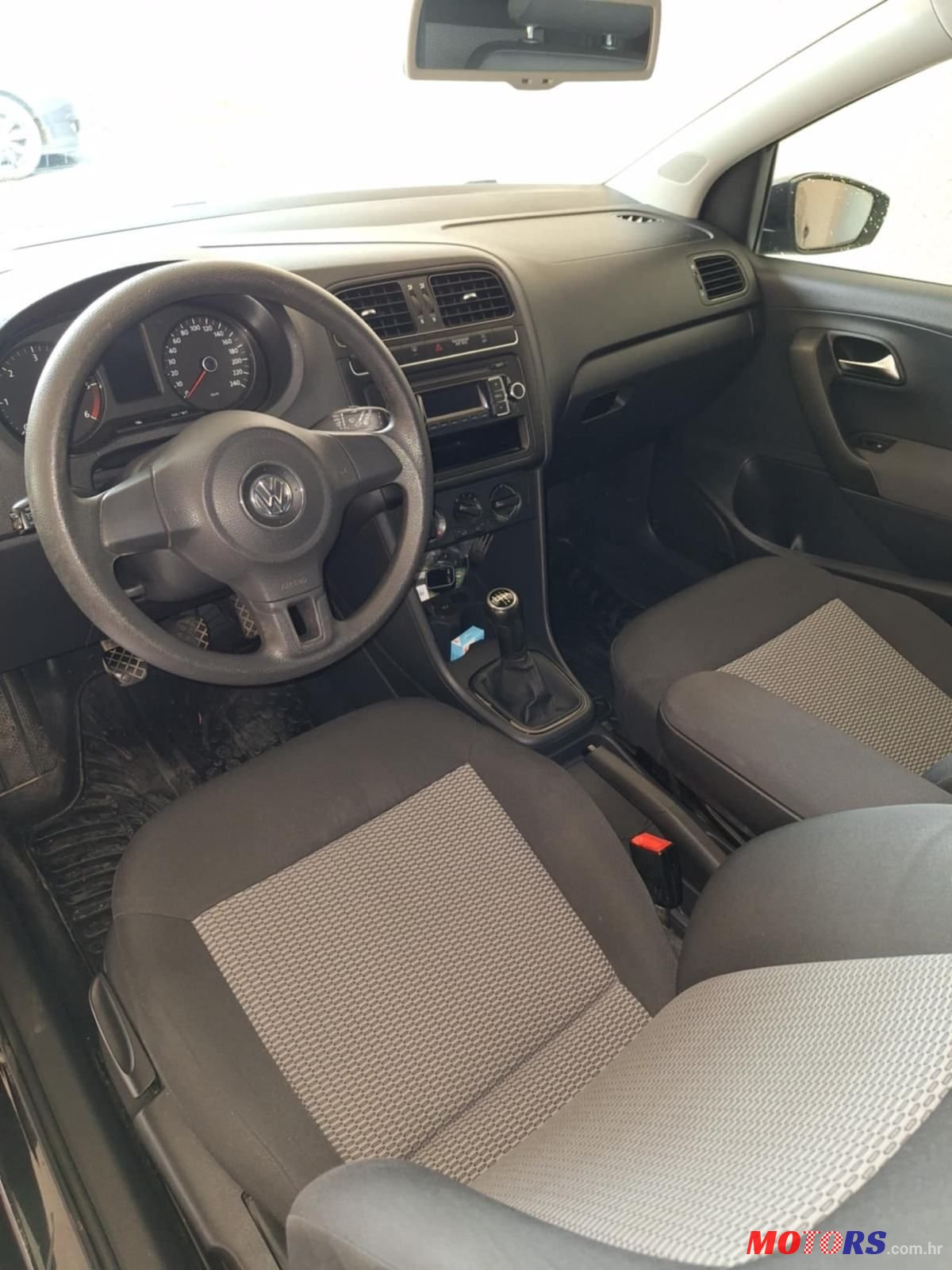 2010' Volkswagen Polo 1,6 Tdi photo #2