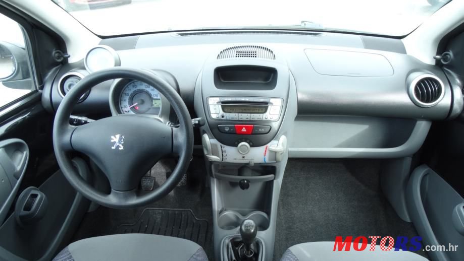 2008' Peugeot 107 1,4 Hdi photo #3