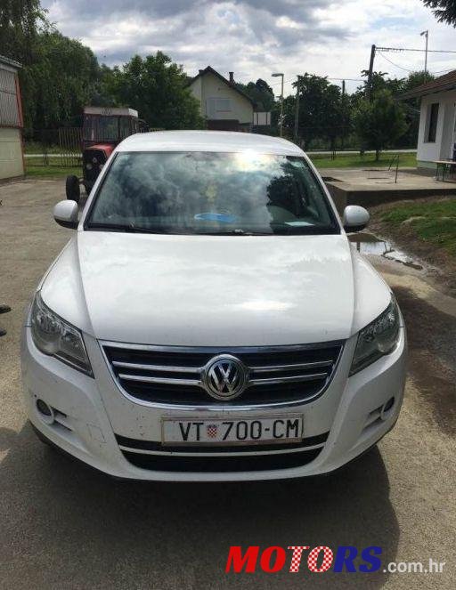 2011' Volkswagen Tiguan 2,0 Tdi photo #1