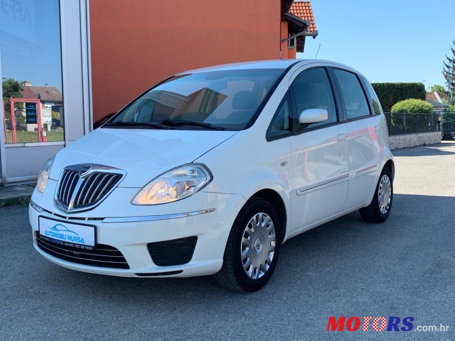2010' Lancia Musa 1,4 I photo #1