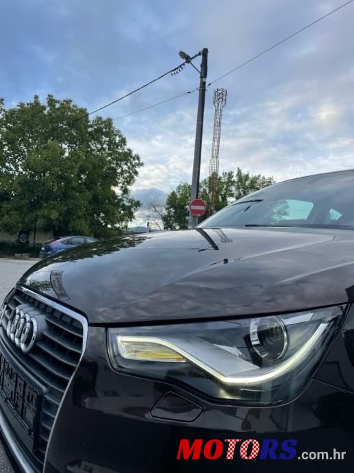 2011' Audi A1 1,6 Tdi photo #4