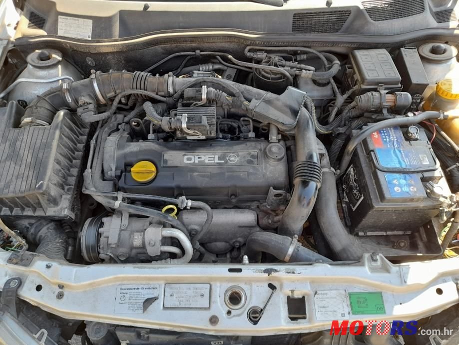 2001' Opel Astra Karavan photo #6