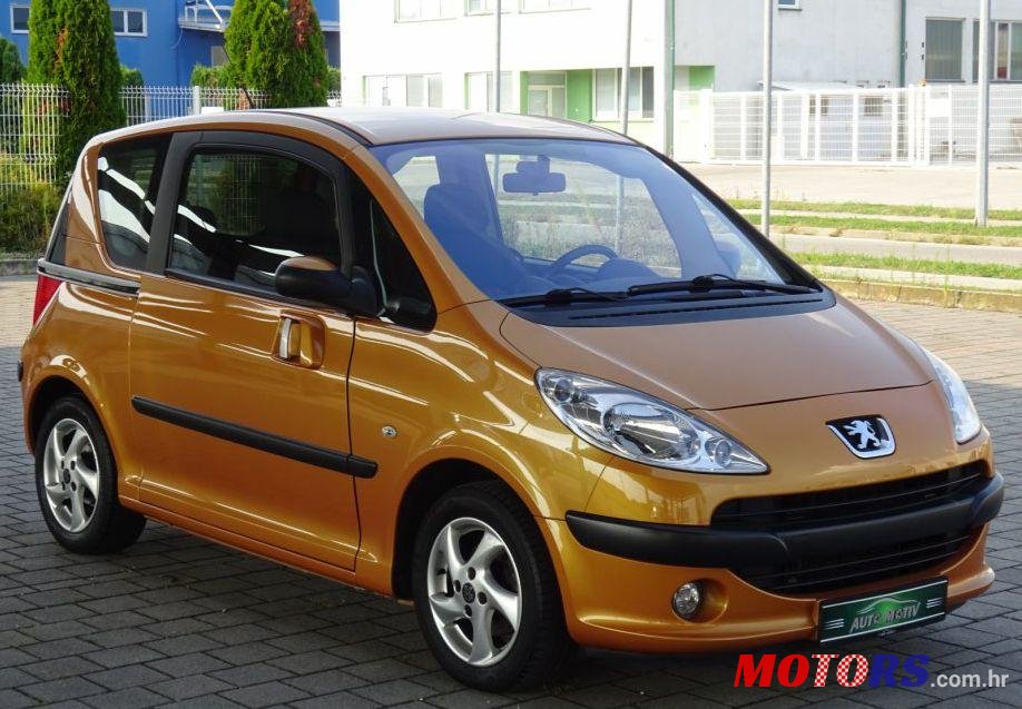 2005' Peugeot 1007 1,4 Hdi photo #1