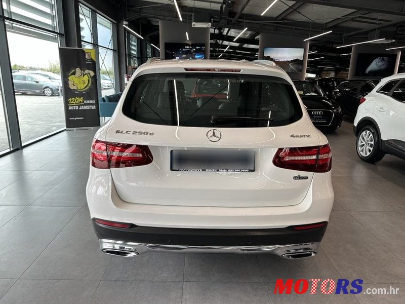 2016' Mercedes-Benz GLC 250 D photo #5