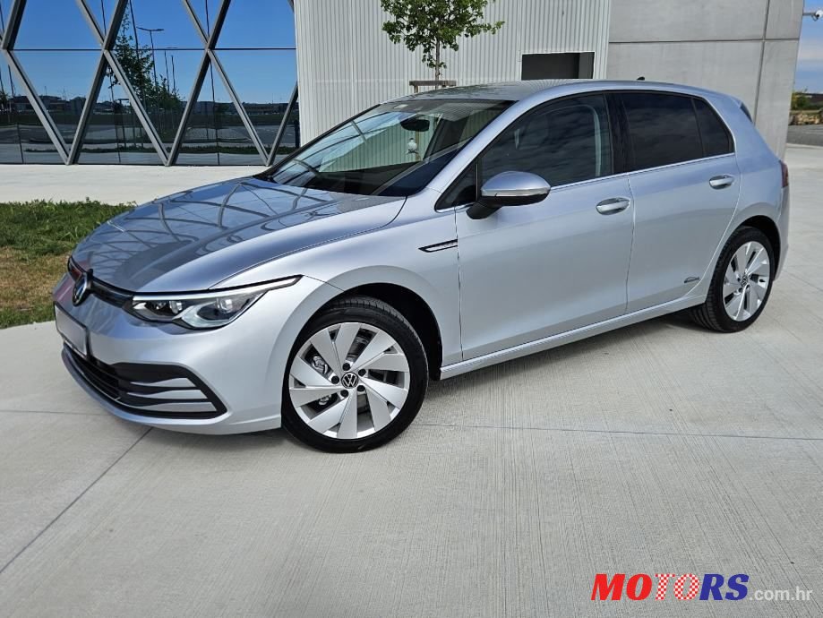 2020' Volkswagen Golf VIII 2,0 Tdi photo #1