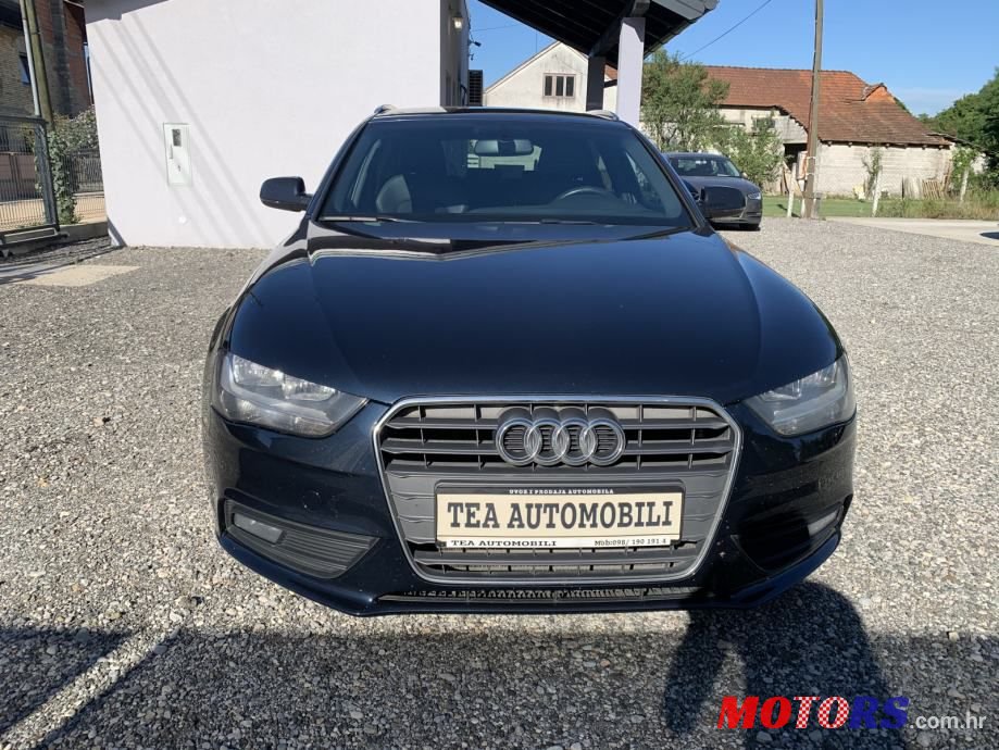 2013' Audi A4 Avant photo #2