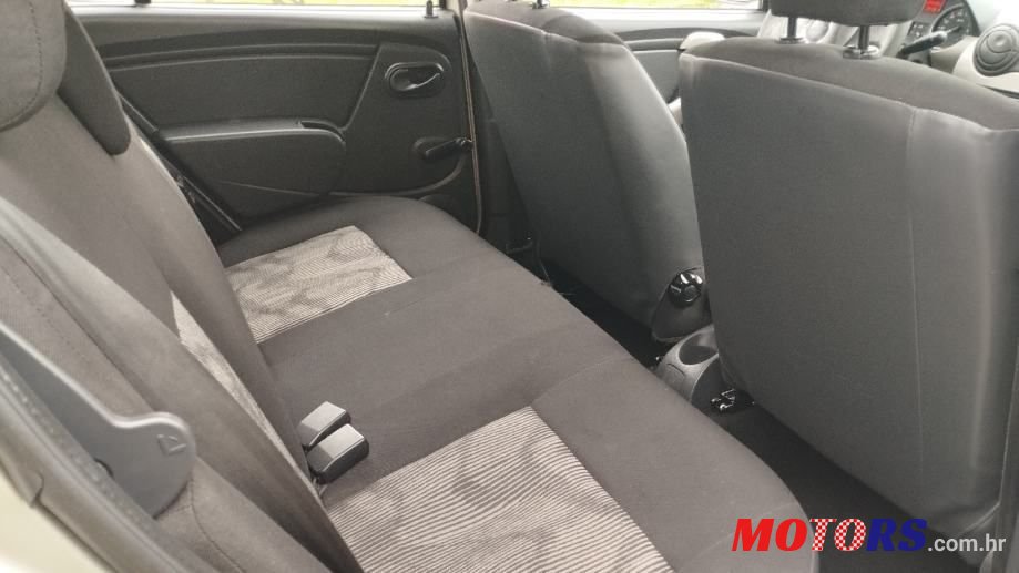 2010' Dacia Sandero 1,4 photo #5