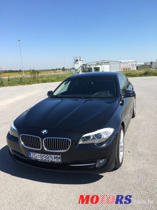 2013' BMW Serija 5 520D photo #2