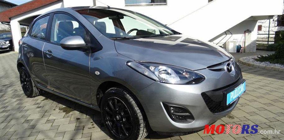 2011' Mazda 2 2 Cd95 photo #1
