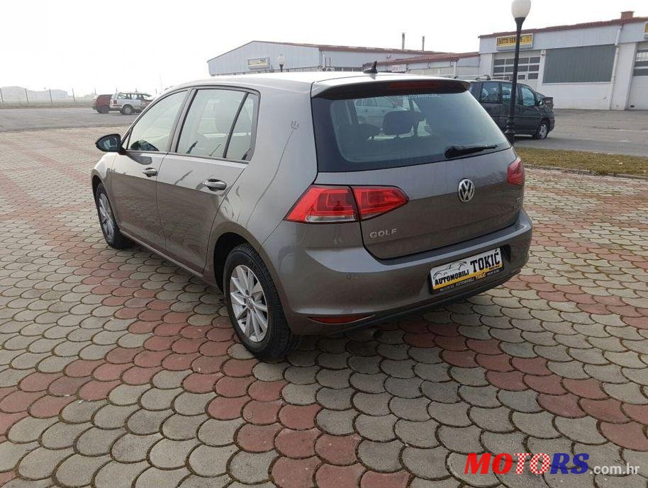 2013' Volkswagen Golf VII 1,6 Tdi Bmt photo #2