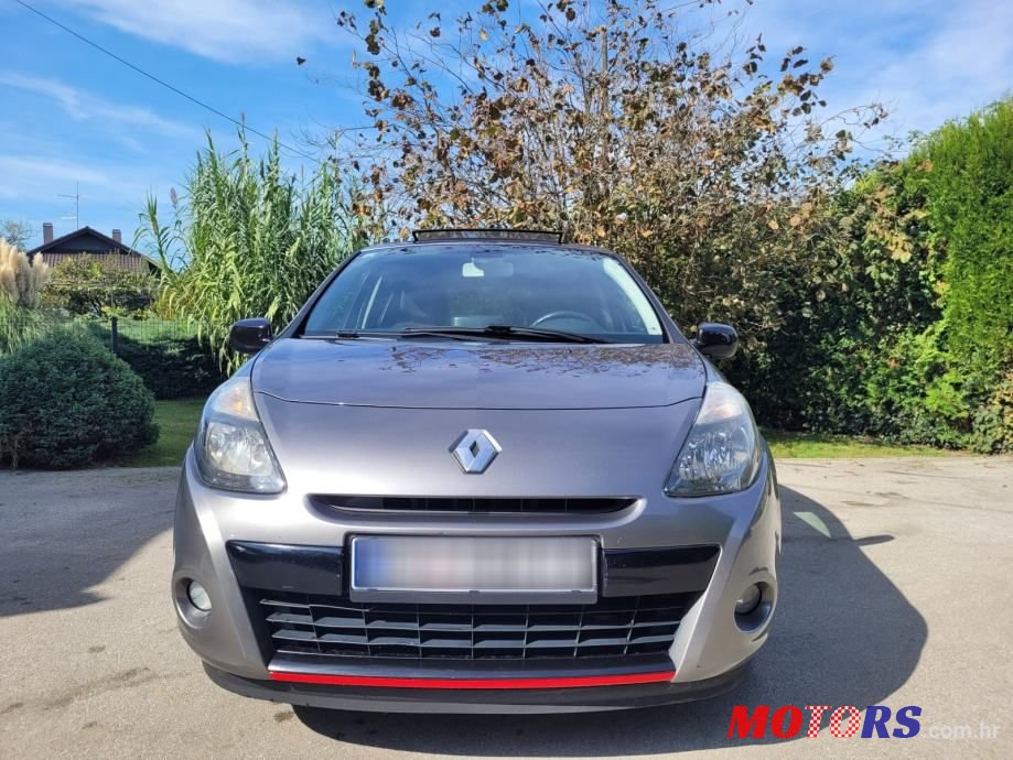 2011' Renault Clio 1,5 Dci photo #3