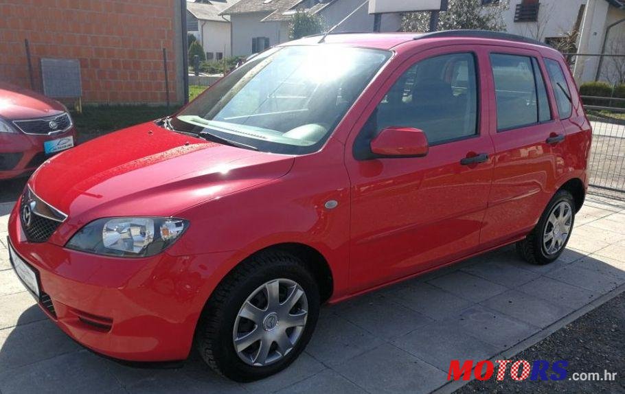 2003' Mazda 2 Cd68 Se photo #1