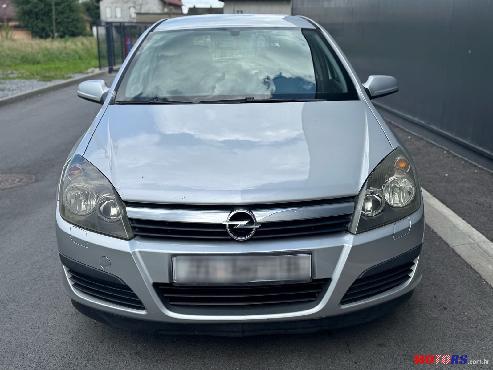 2006' Opel Astra Karavan photo #3