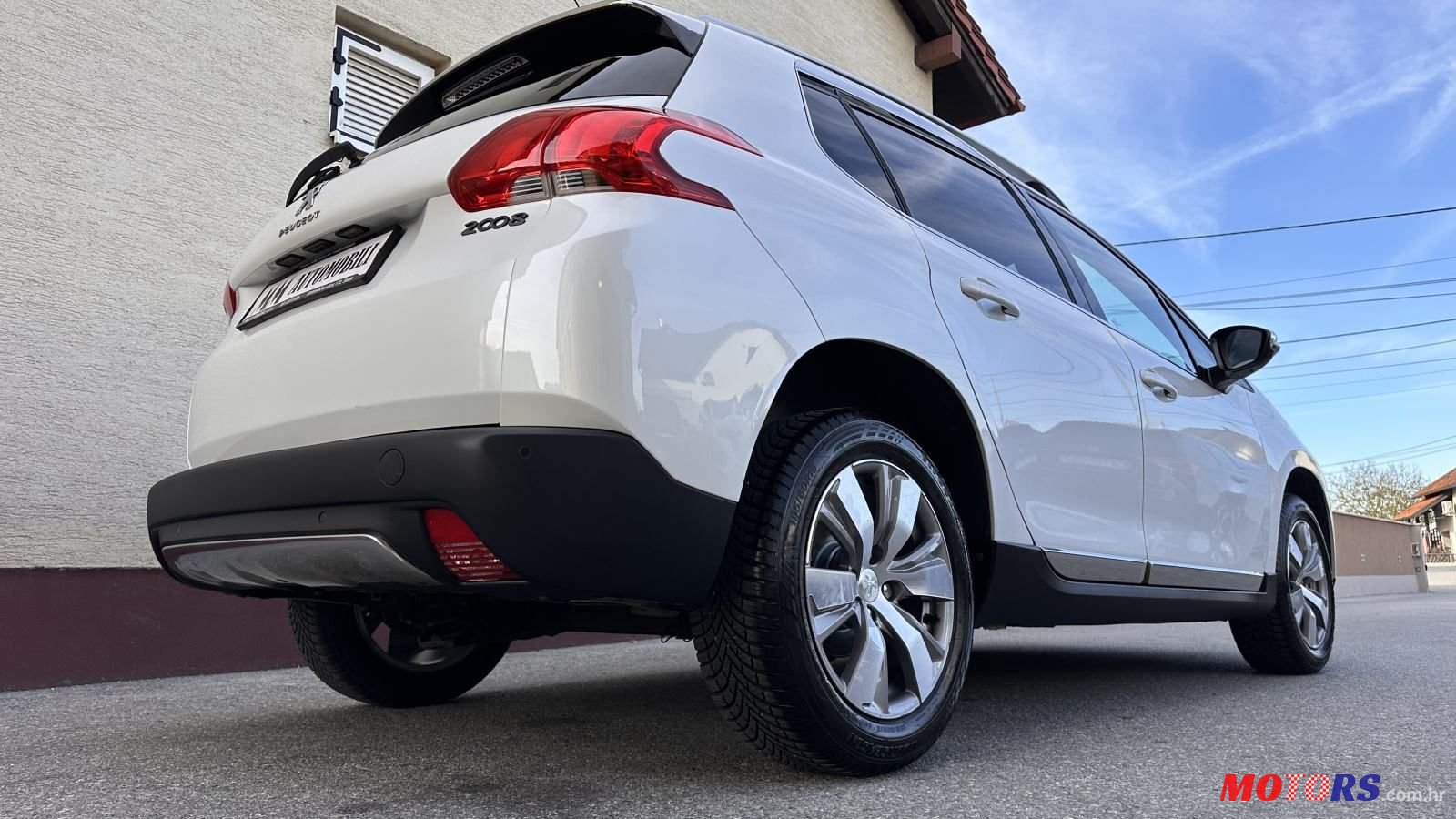 2015' Peugeot 2008 1,2 Vti photo #2