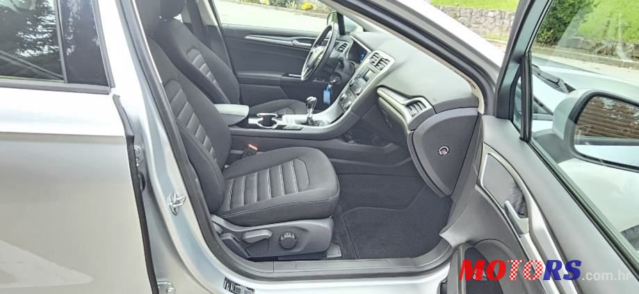2015' Ford Mondeo 2.0 Tdci photo #4