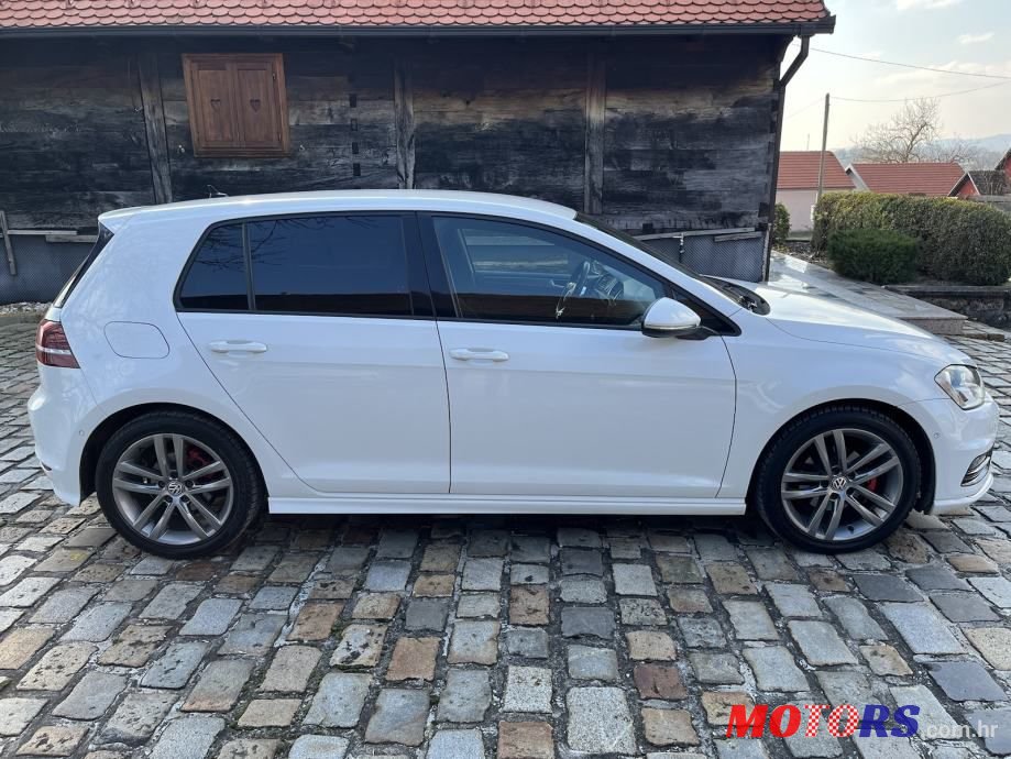 2014' Volkswagen Golf 7 Golf R photo #3