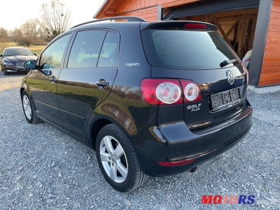 2011' Volkswagen Golf 6 photo #5