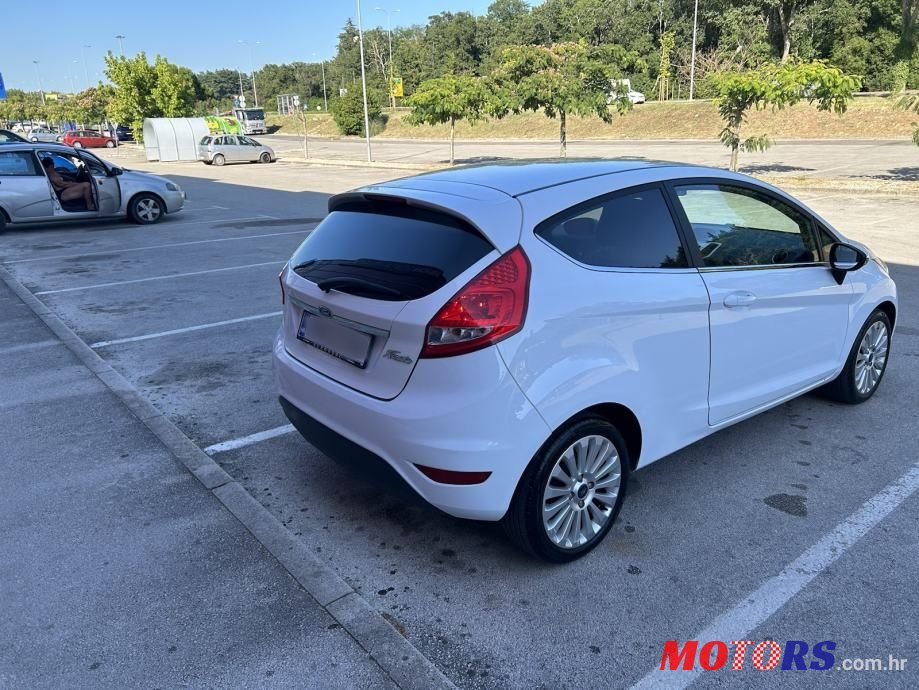 2009' Ford Fiesta photo #4