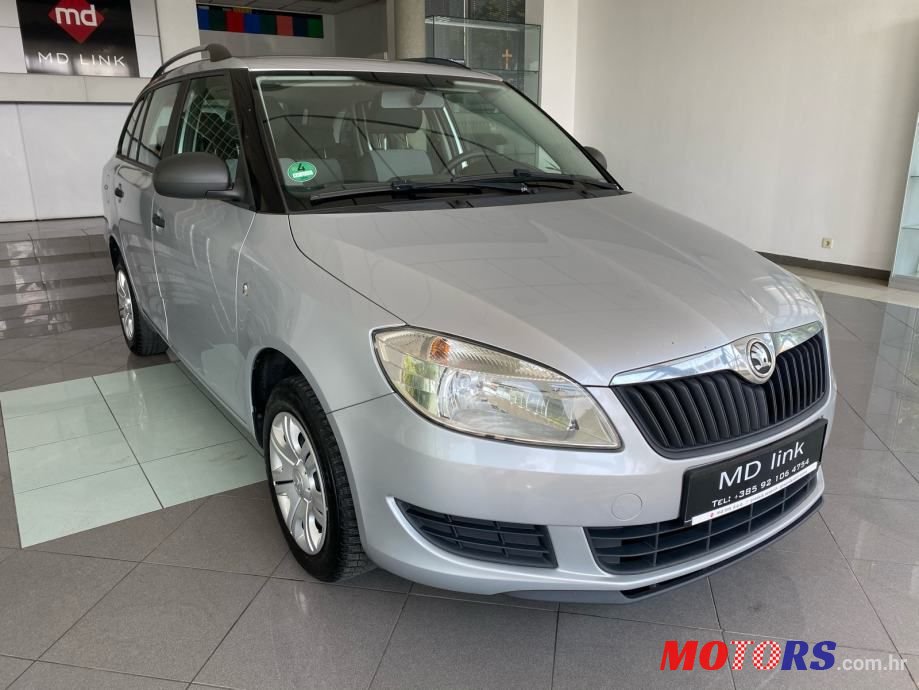 2013' Skoda Fabia Combi photo #3