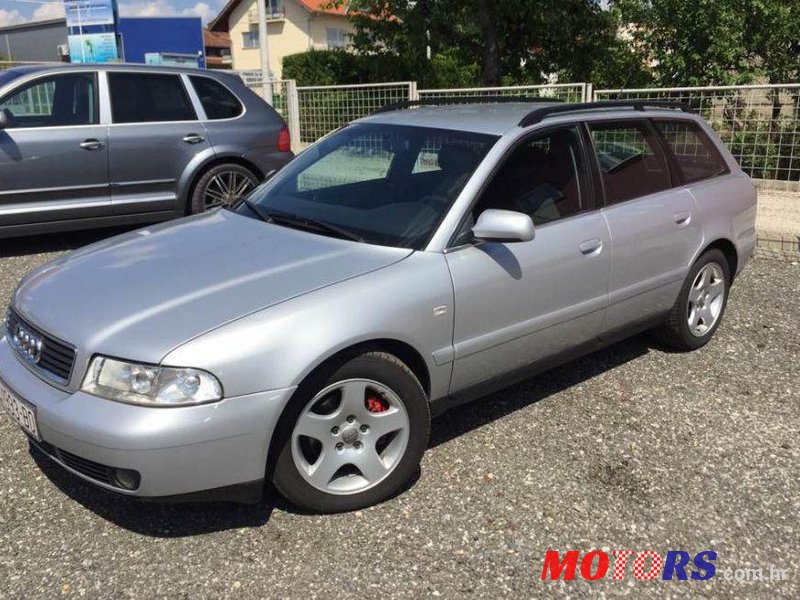 2000' Audi A4 Avant 2,5 V6 Tdi photo #2