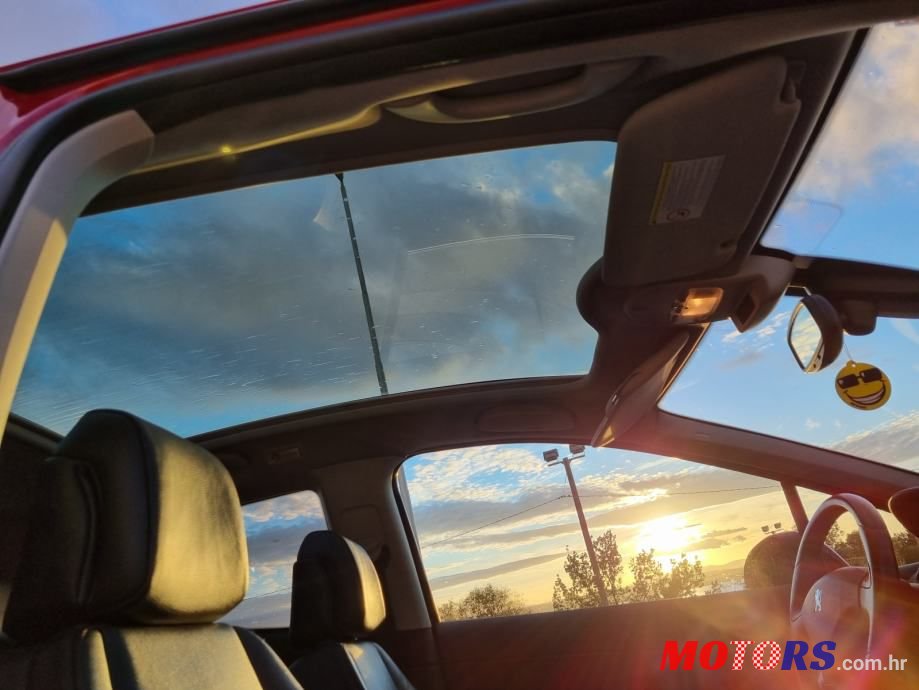 2008' Peugeot 308 photo #2