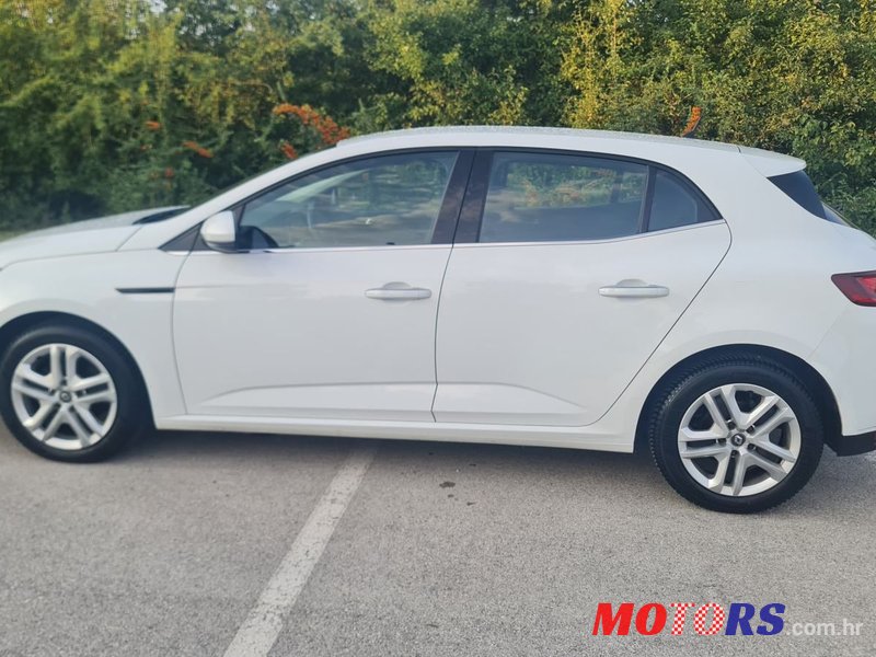 2019' Renault Megane Blue Dci 115 photo #6