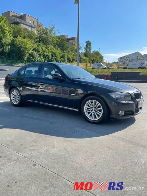 2010' BMW Serija 3 320D photo #3
