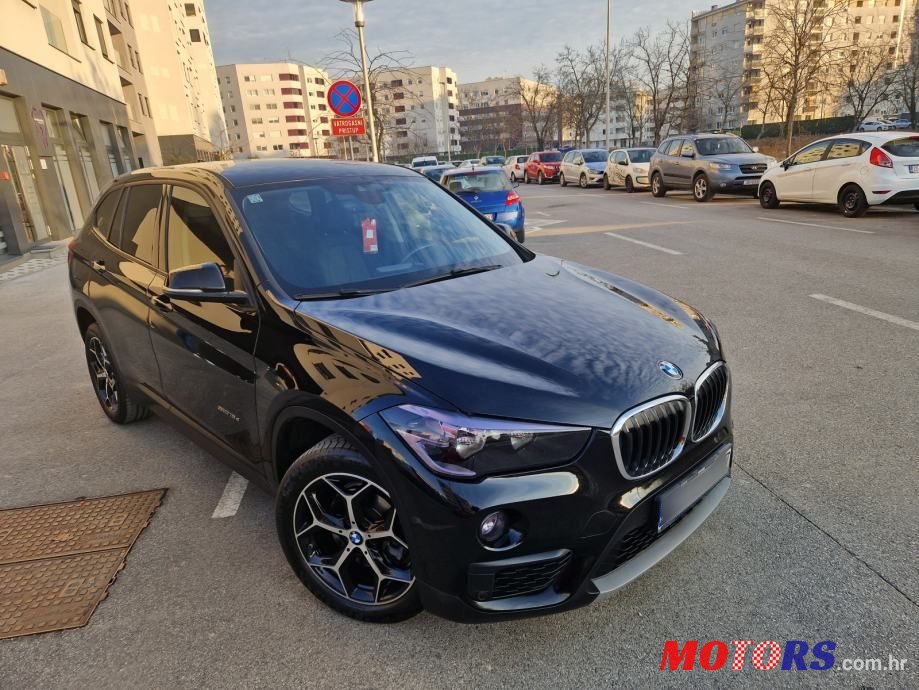 2017' BMW X1 18D photo #3