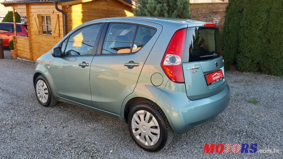 2012' Suzuki Splash 10Gls photo #3