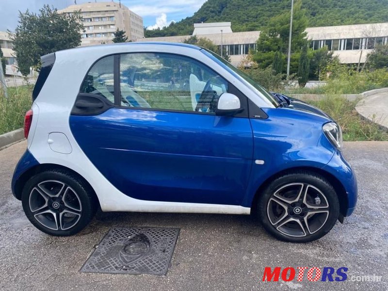 2015' Smart Fortwo photo #5