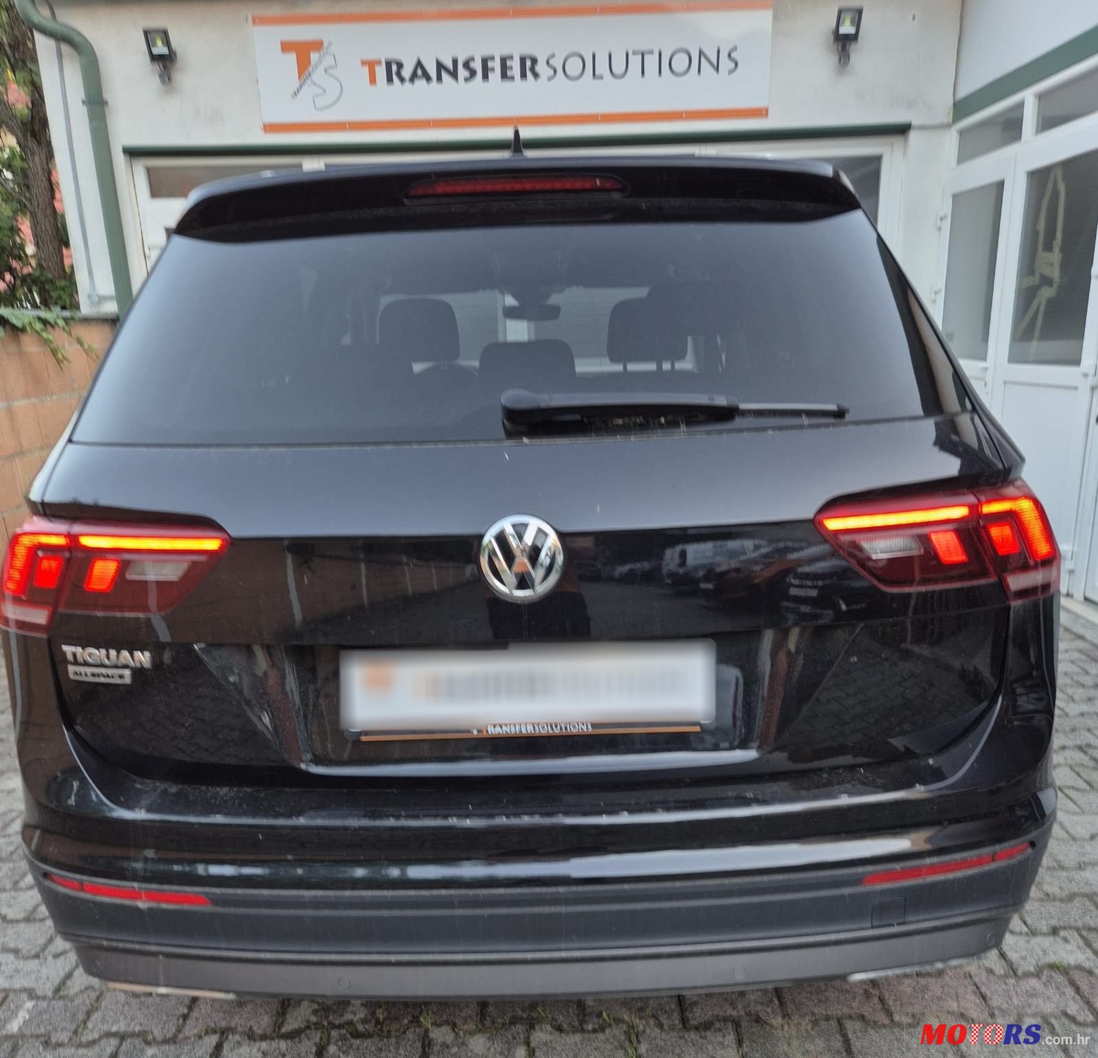 2021' Volkswagen Tiguan Allspace Tdi 150 photo #3