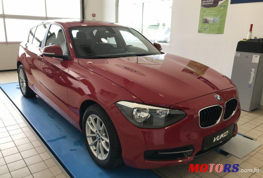 2013' BMW Serija 1 118D Sport photo #1