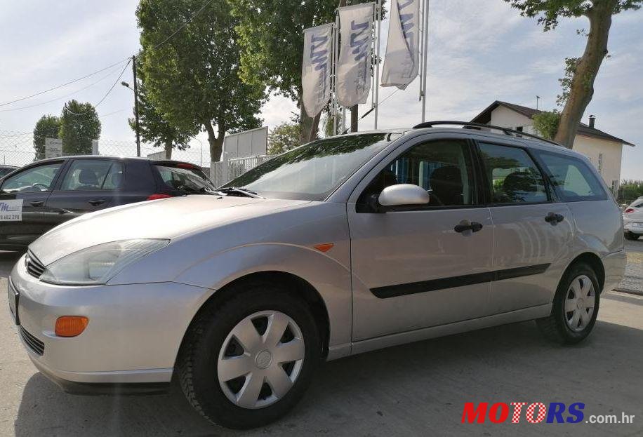 2000' Ford Focus Karavan 1,4 photo #1