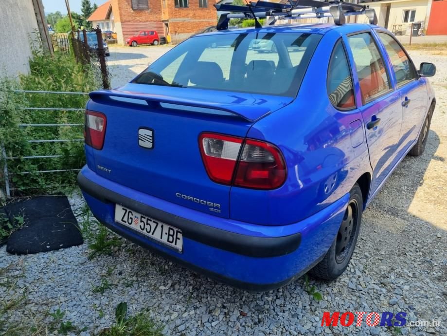 2002' SEAT Cordoba photo #2