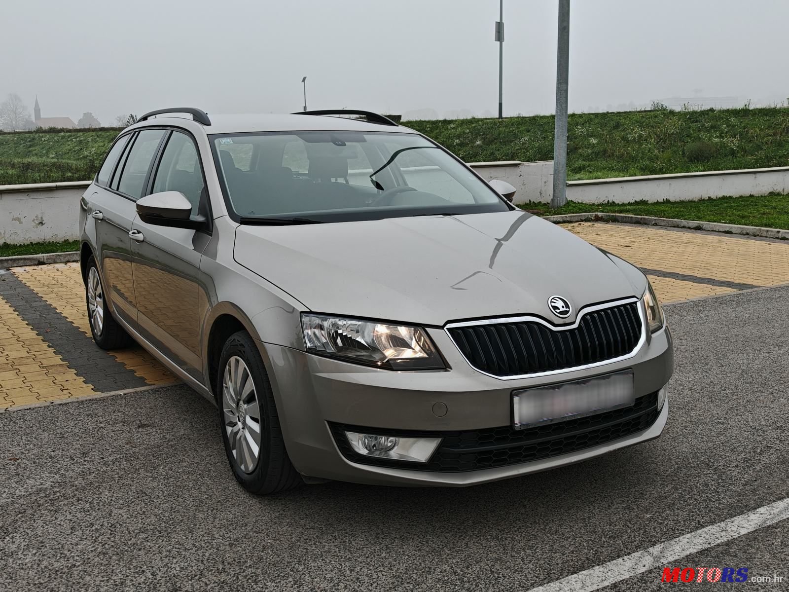 2014' Skoda Octavia Combi photo #2