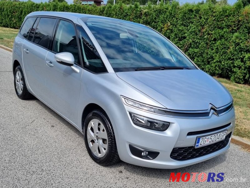 2015' Citroen C4 Grand Picasso photo #3