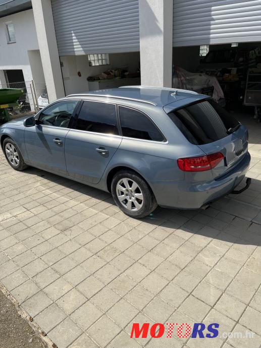 2011' Audi A4 Avant photo #5