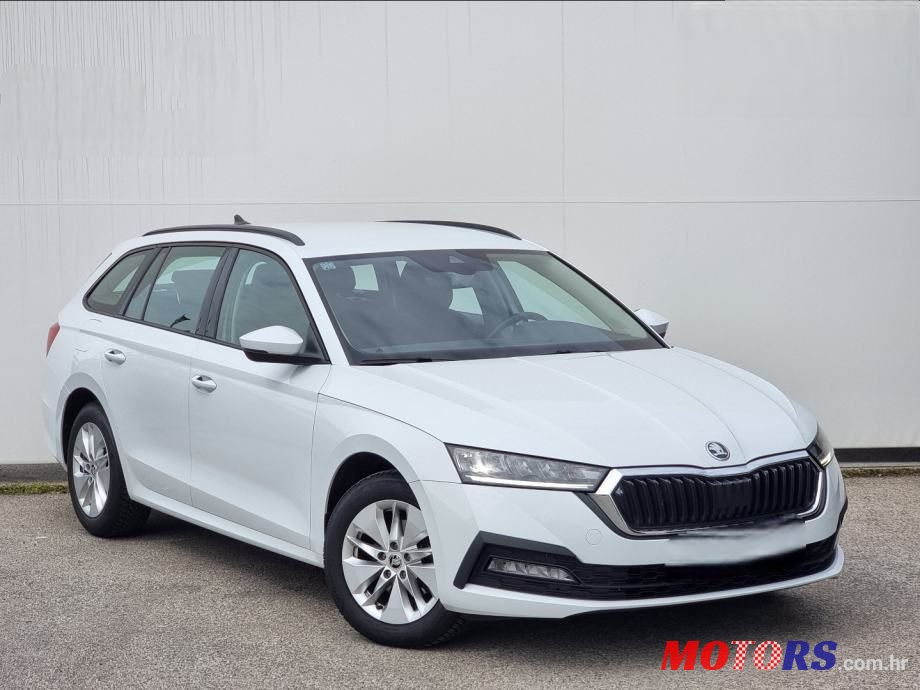 2021' Skoda Octavia Combi photo #1
