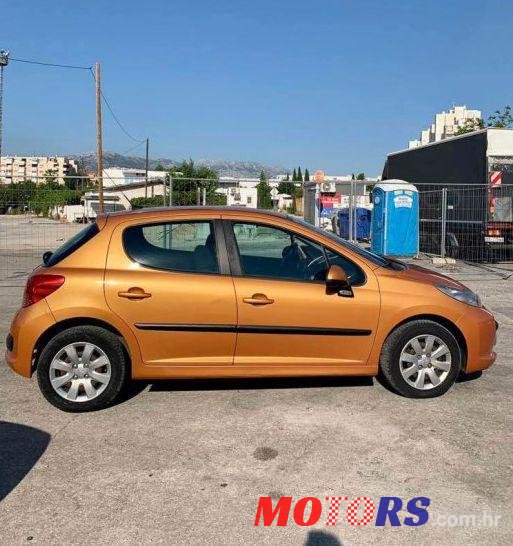 2006' Peugeot 207 Sport 1,4 16V photo #1