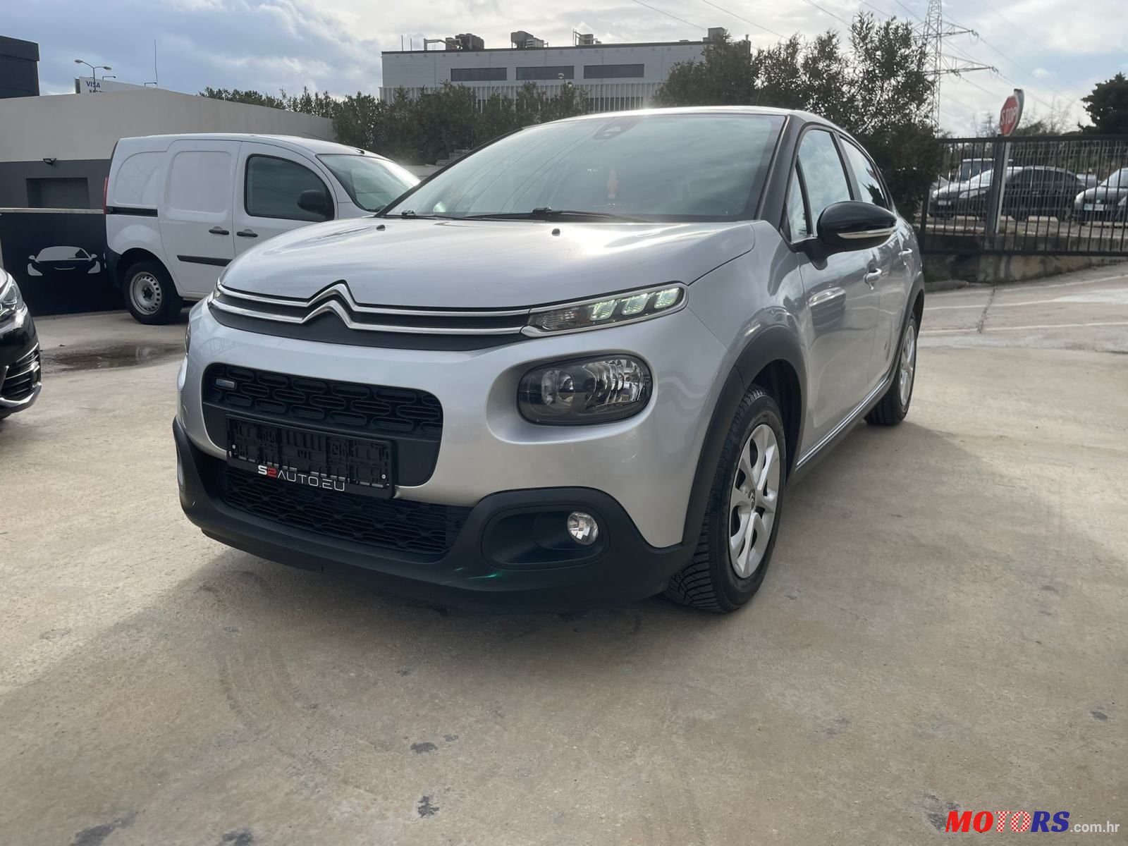 2017' Citroen C3 1,2 Puretech photo #1