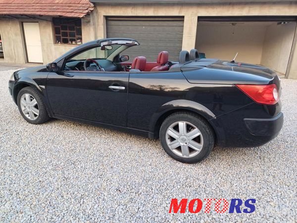 2004' Renault Megane 1,6 16V photo #2