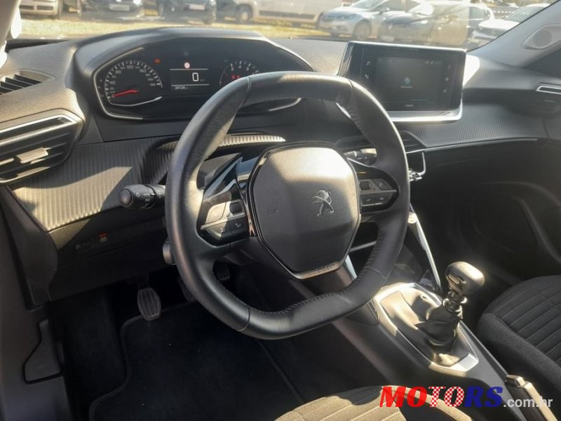 2021' Peugeot 2008 1,2 Puretech photo #6