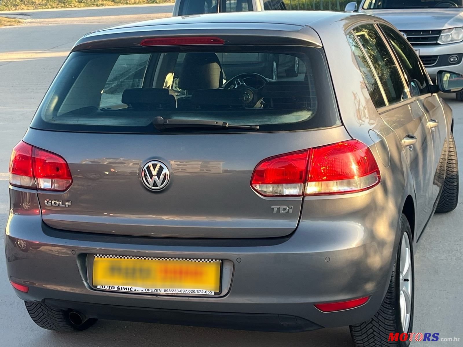 2009' Volkswagen Golf VI 1,6 Tdi photo #4