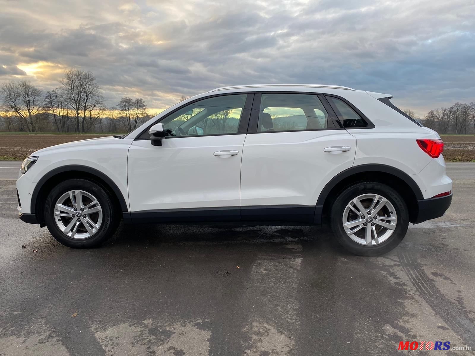 2019' Audi Q3 35 Tdi photo #4