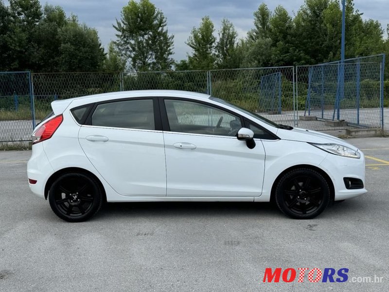 2013' Ford Fiesta 1,6 photo #5