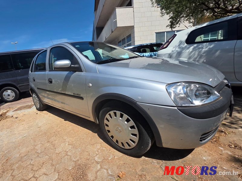 2002' Opel Corsa 1,2 16V photo #2
