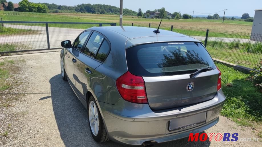 2009' BMW Serija 1 116I photo #4