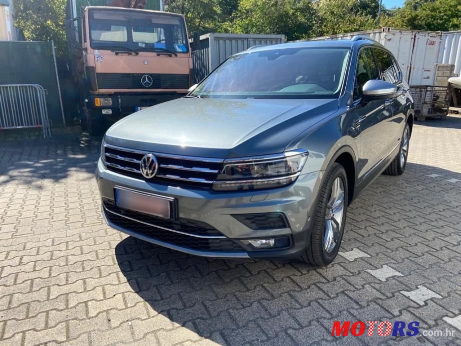 2018' Volkswagen Tiguan Allspace photo #1