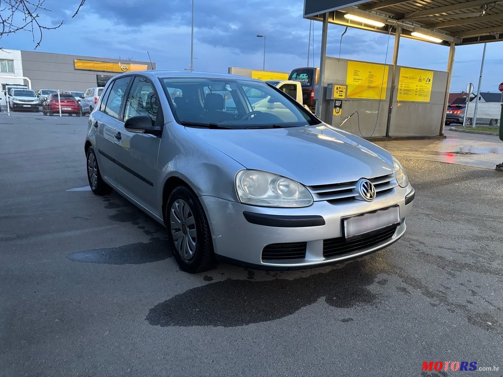 2009' Volkswagen Golf V 1,6 photo #2