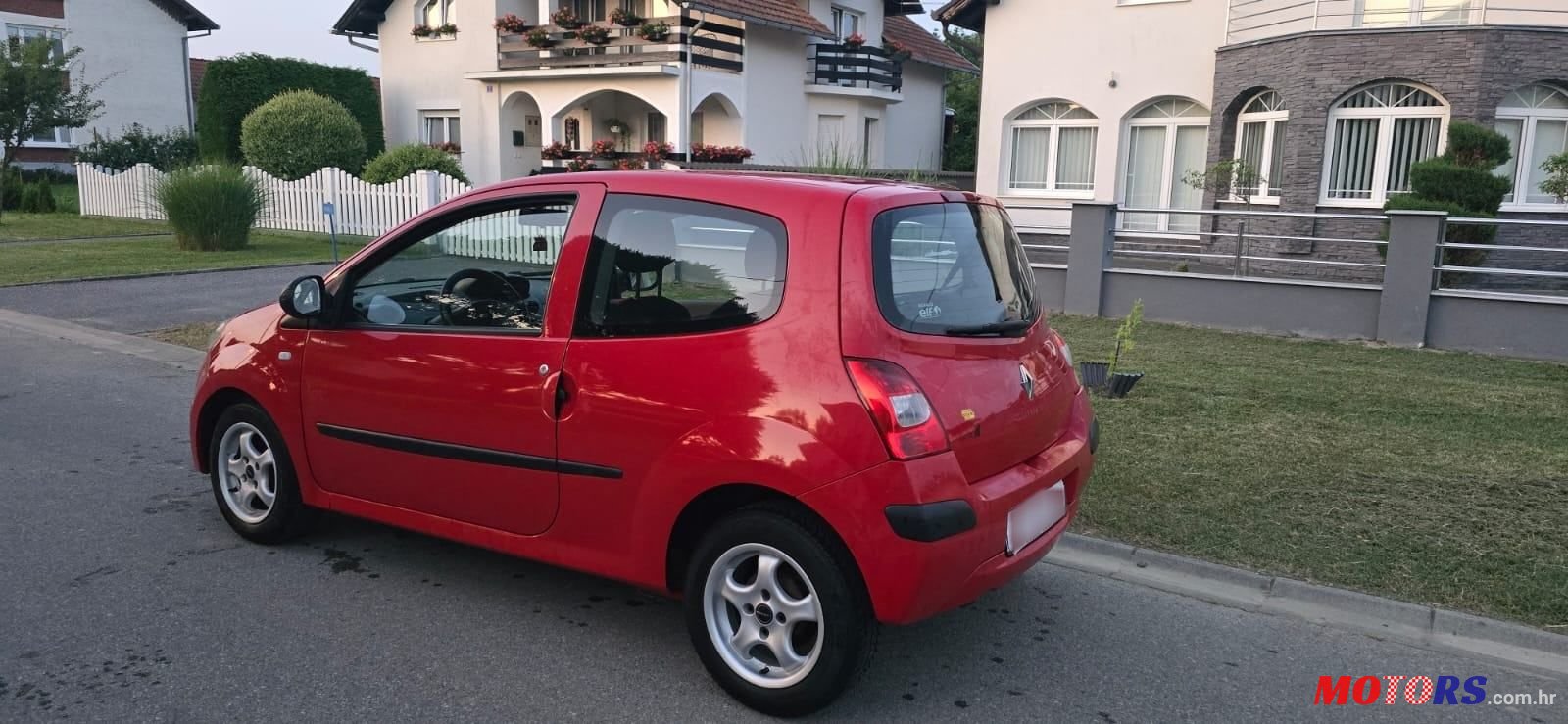 2008' Renault Twingo 1,2 photo #1